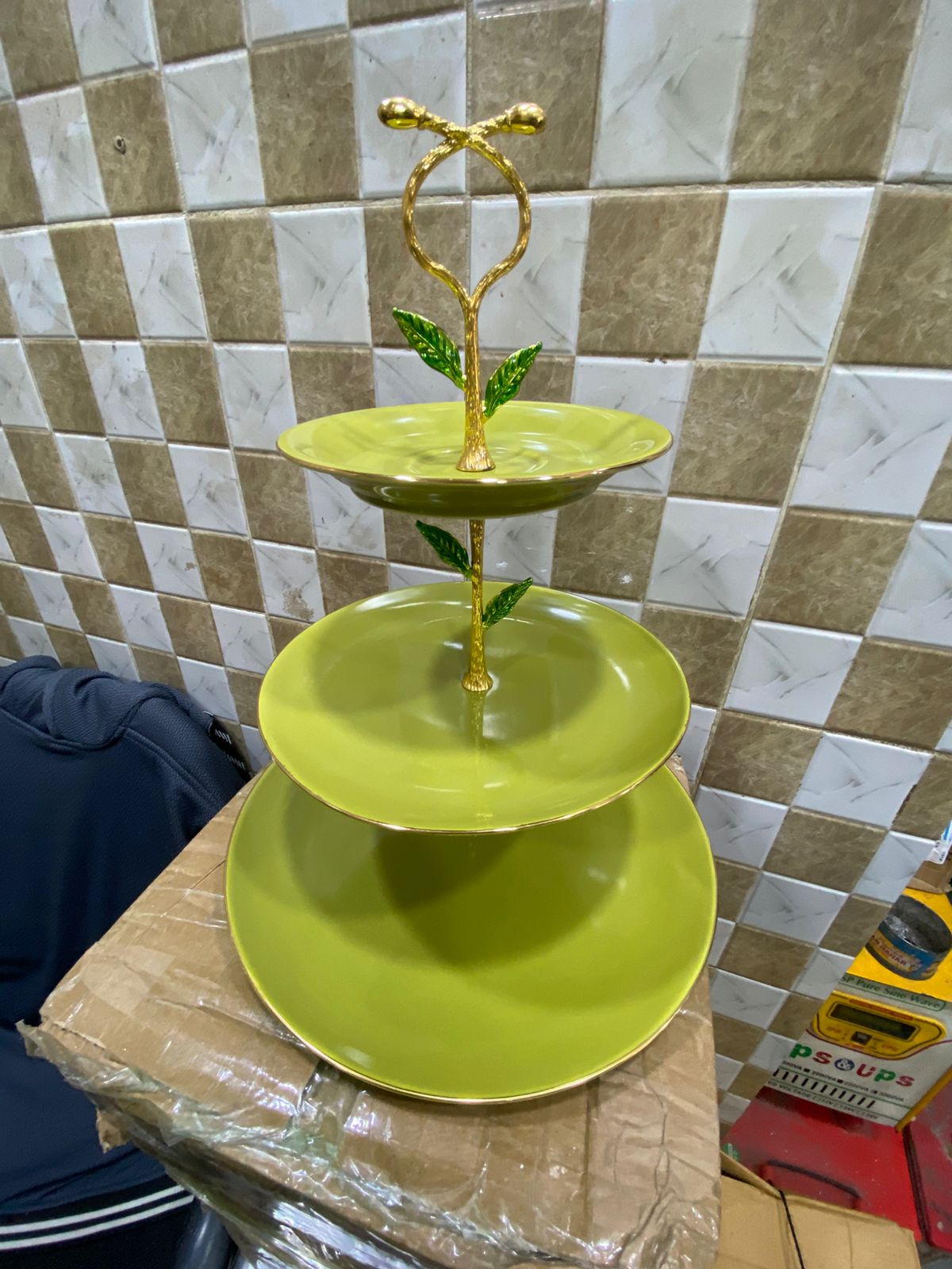 সেরামিক তিন স্তরের ফল ও কেক রাখার স্ট্যান্ড European-styleB1